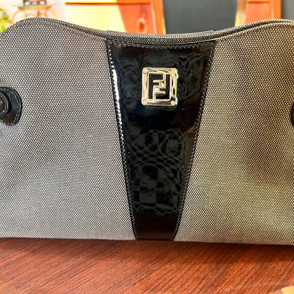 Fendi Black and Gray Shoulder Bag - Picture 2 of 15